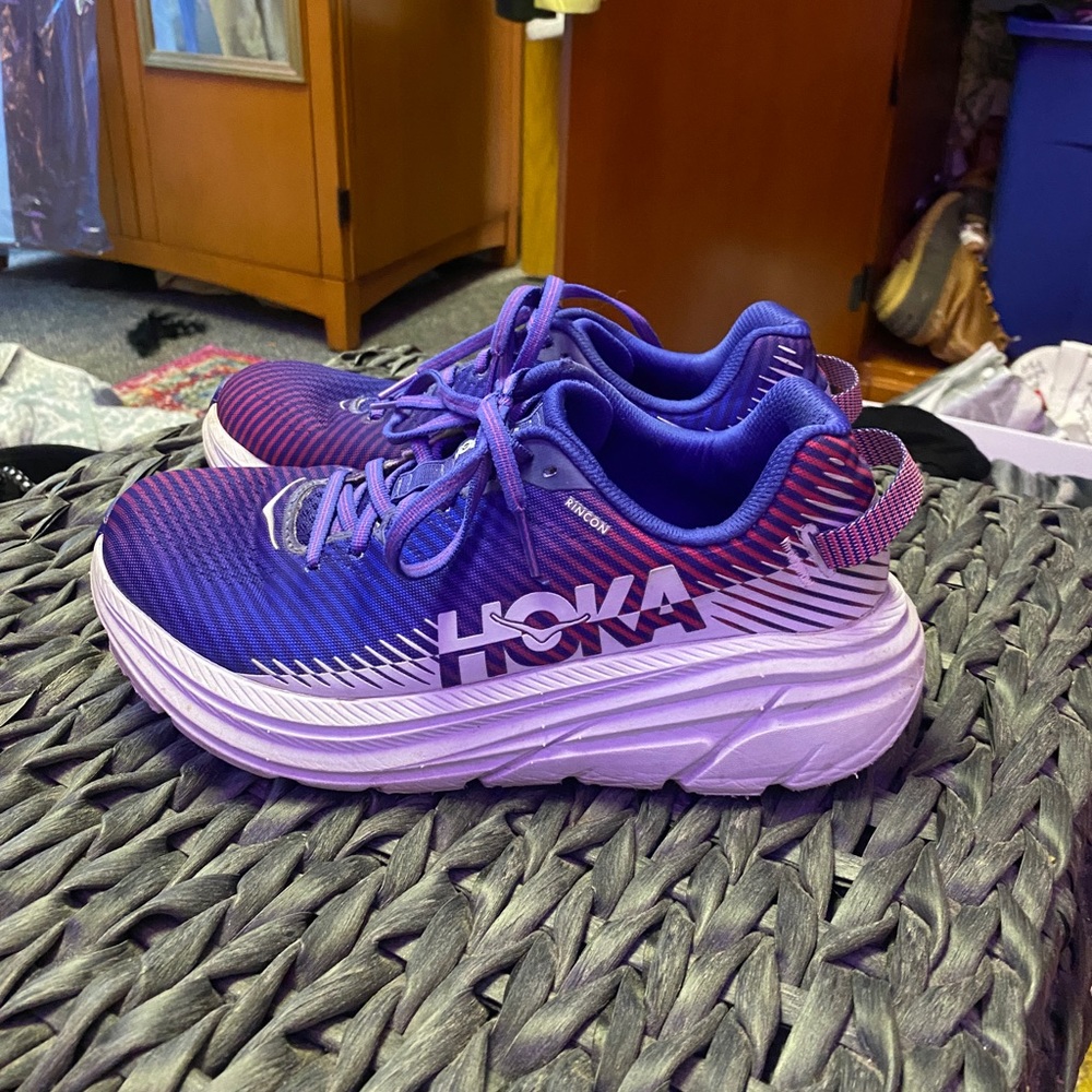 Women’s Hokas Size 8